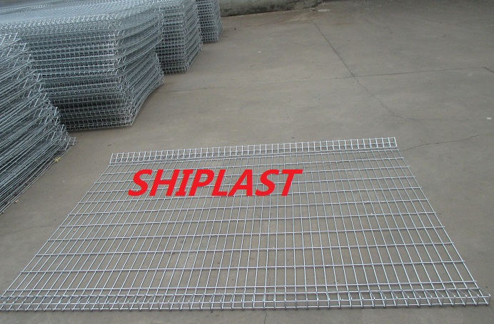 welded mesh fence 18